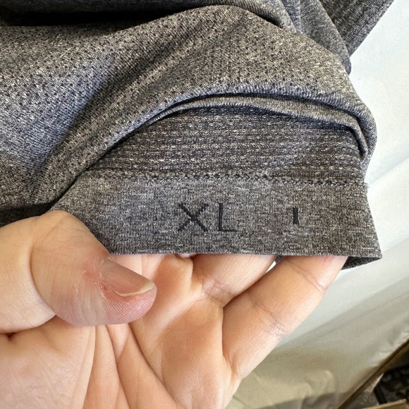 Lululemon XL Gray Men's Metal Vent Tech Athletic Workout T Shirt - Picture 9 of 11